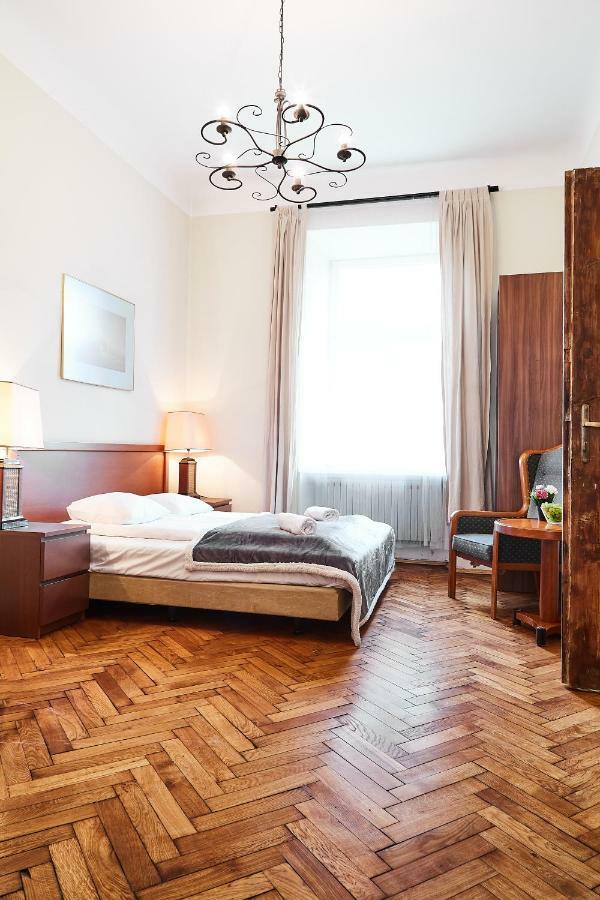 Prestige Location Apartments Pijarska Street Cracovia Exterior foto